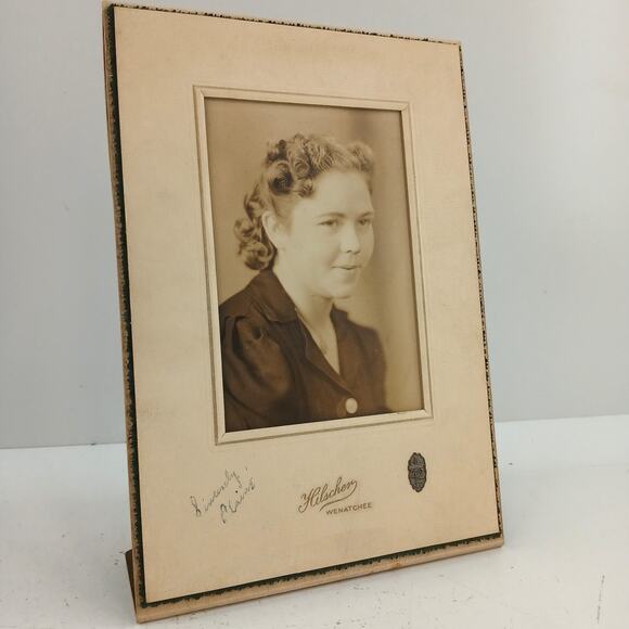 Lot of 3 Vintage 1930s-40s Portrait Photos Women Wenatchee WA Studios Framed - Picture 9 of 16